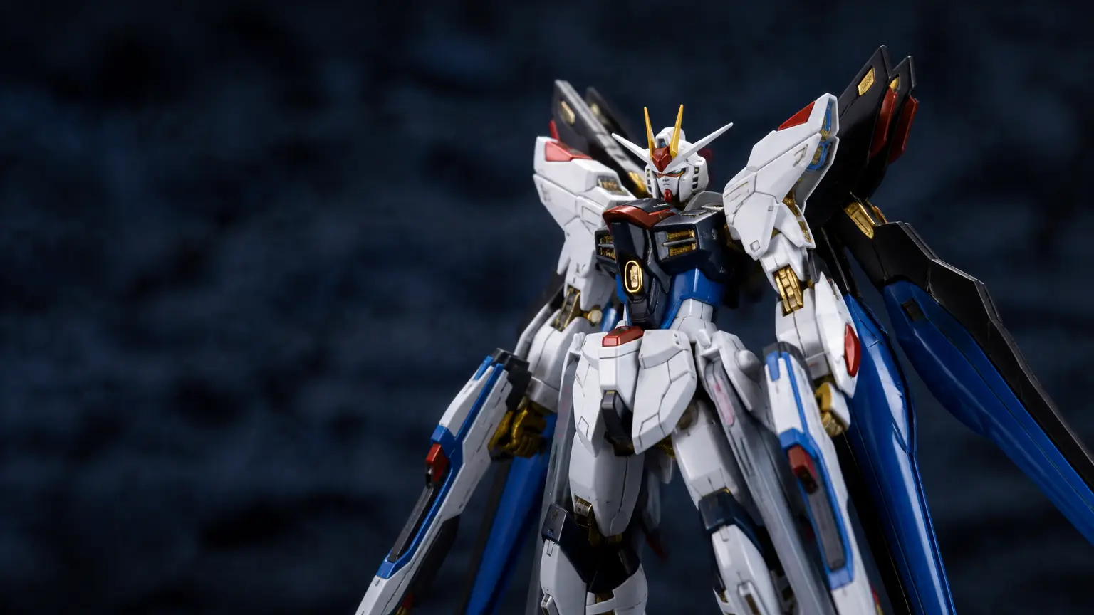 Mighty Strike Freedom Gundam Bandai al minimo storico: il kit scende a 27 euro